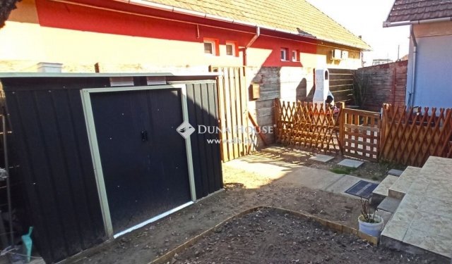 Eladó téglalakás, Nagykőrösön 49.9 M Ft, 4 szobás