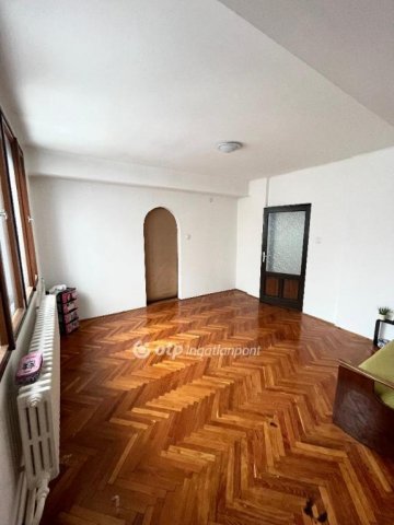 Eladó családi ház, Hajdúböszörményen 65.9 M Ft, 4 szobás