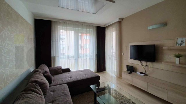 Kiadó téglalakás, albérlet, Szegeden 250 E Ft / hó, 2 szobás