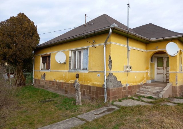 Eladó családi ház, Mezőtárkányon, Móricz Zsigmond úton