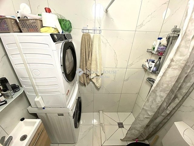 Eladó családi ház, Kecskeméten 29 M Ft, 1 szobás