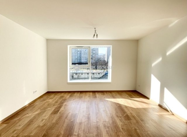 Eladó téglalakás, Budapesten, III. kerületben 99.9 M Ft