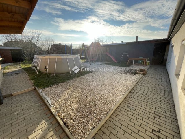 Eladó családi ház, Celldömölkön 37.99 M Ft, 4 szobás