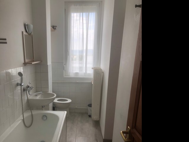 Kiadó téglalakás, albérlet, Veszprémben 170 E Ft / hó