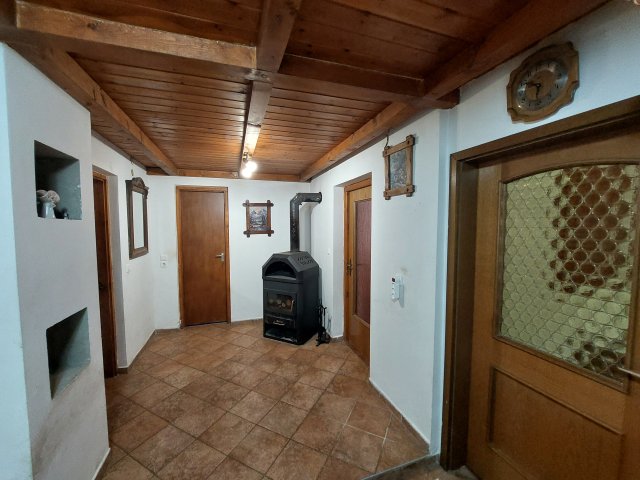 Eladó családi ház, Ozorán 80 M Ft, 3 szobás