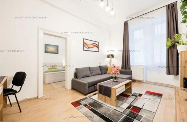 Eladó téglalakás, Budapesten, VI. kerületben 82.5 M Ft, 2 szobás
