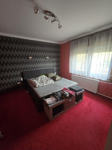Eladó családi ház, Vecsésen 84.5 M Ft, 4 szobás