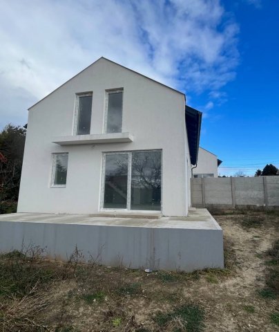 Eladó ikerház, Gödöllőn 85 M Ft, 1+4 szobás