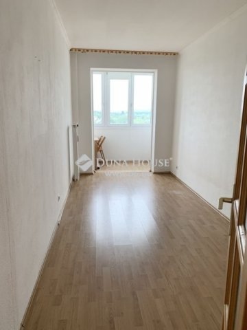 Eladó panellakás, Budapesten, III. kerületben 58 M Ft, 2 szobás