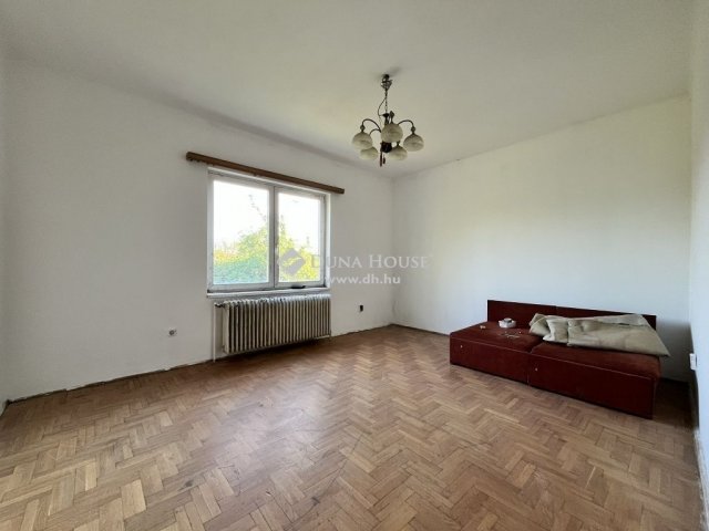 Eladó családi ház, Érden 95 M Ft, 6 szobás