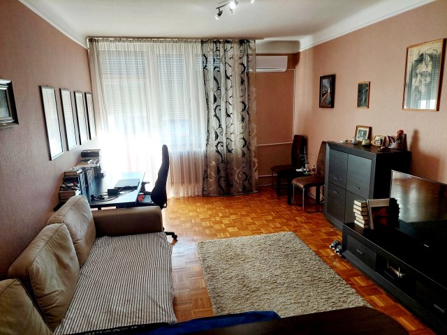 Eladó téglalakás, Nyíregyházán 34.99 M Ft, 1 szobás