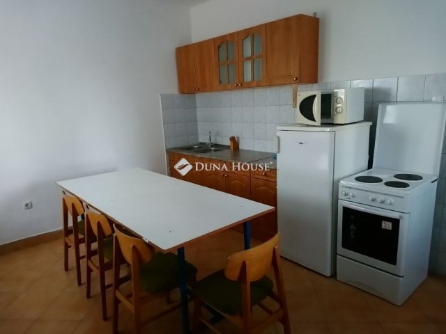 Kiadó iroda, Esztergomban 545 E Ft / hó / költözzbe.hu