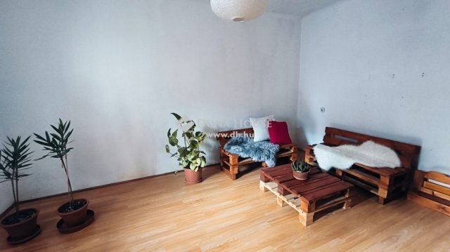 Eladó családi ház, Csömörön 73.8 M Ft, 4 szobás