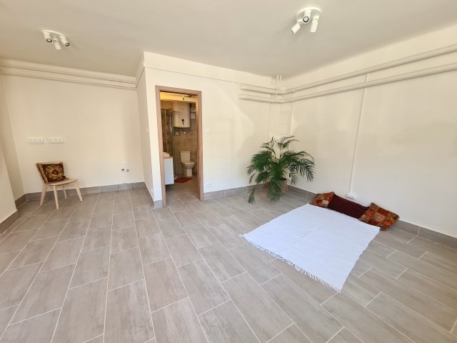 Eladó üzlethelyiség, Budapesten, XIII. kerületben 45 M Ft
