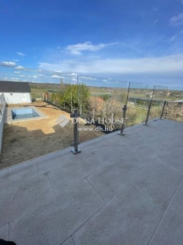 Eladó ikerház, Budapesten, XVI. kerületben 169.9 M Ft, 5 szobás