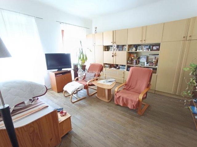 Eladó családi ház, Cegléden 39 M Ft, 4 szobás