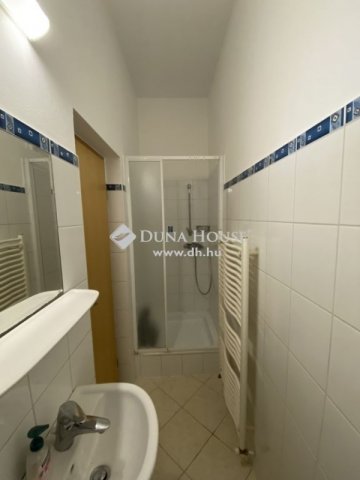 Eladó családi ház, Nagykozáron 129.9 M Ft, 5 szobás