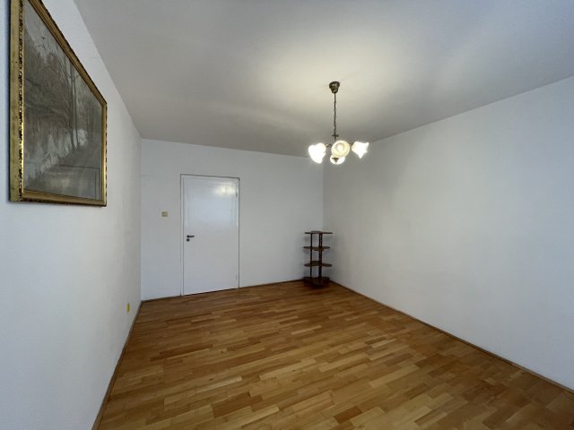 Eladó panellakás, Miskolcon, Thököly Imre utcában 24.99 M Ft