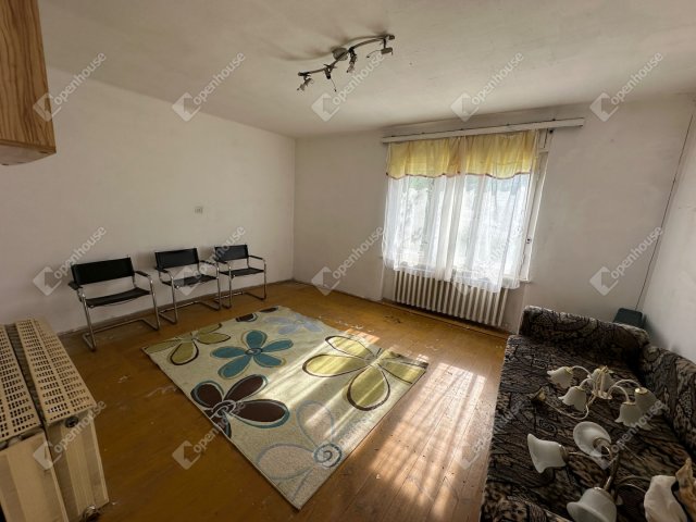 Eladó családi ház, Kustánszegen 8.9 M Ft, 2 szobás