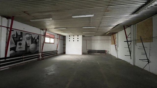 Kiadó ipari ingatlan, Győrött 170 E Ft / hó, 3 szobás