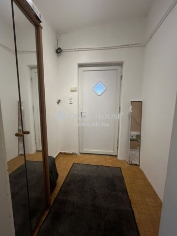 Eladó ipari ingatlan, Budapesten, XXII. kerületben 215 M Ft