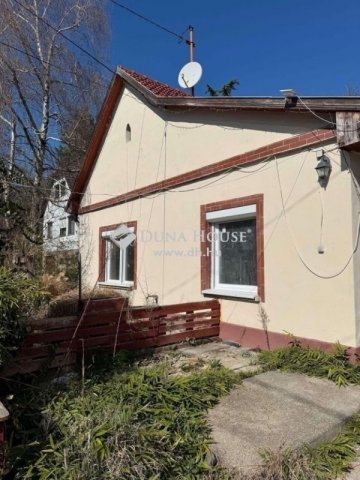 Eladó családi ház, Gödöllőn 59.99 M Ft, 3 szobás