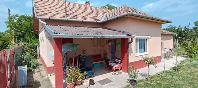 Eladó családi ház, Tiszafüreden 24.9 M Ft, 2 szobás