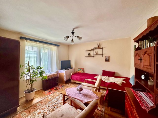 Kiadó családi ház, albérlet, Cegléden 120 E Ft / hó, 1 szobás