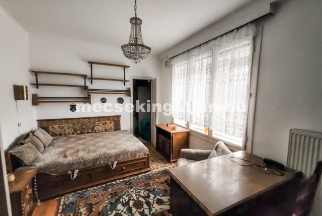 Kiadó téglalakás, albérlet, Pécsett 150 E Ft / hó, 2 szobás