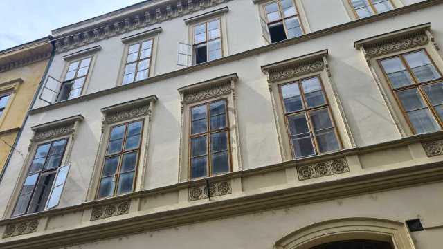 Eladó téglalakás, Budapesten, VI. kerületben 88 M Ft, 1 szobás
