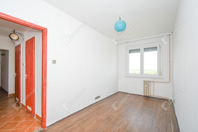 Kiadó panellakás, albérlet, Szegeden 140 E Ft / hó, 3 szobás