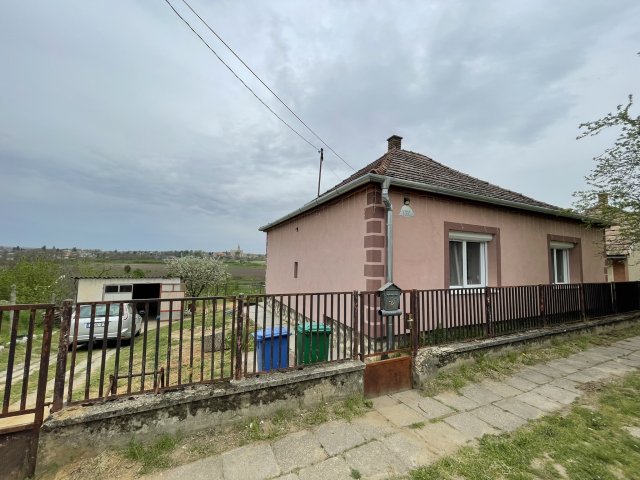 Eladó családi ház, Döbröközön 24.9 M Ft, 3 szobás