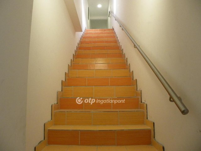 Eladó téglalakás, Budapesten, XVI. kerületben 48 M Ft, 2 szobás