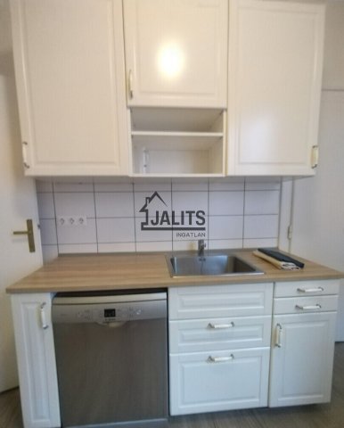 Kiadó téglalakás, albérlet, Budapesten, VII. kerületben
