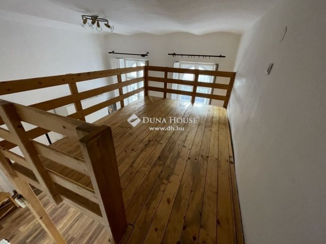 Eladó téglalakás, Budapesten, VIII. kerületben 44.9 M Ft