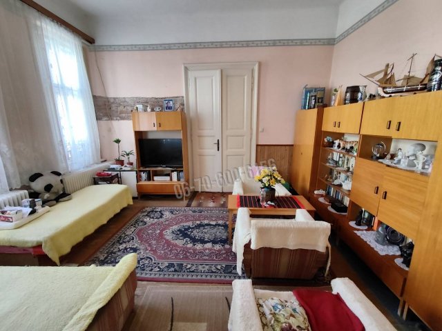 Eladó családi ház, Nagymaroson, Fő téren 54.9 M Ft, 3 szobás