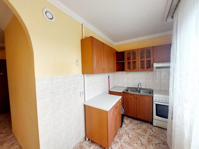 Eladó panellakás, Kiskunfélegyházán 29.8 M Ft, 2 szobás