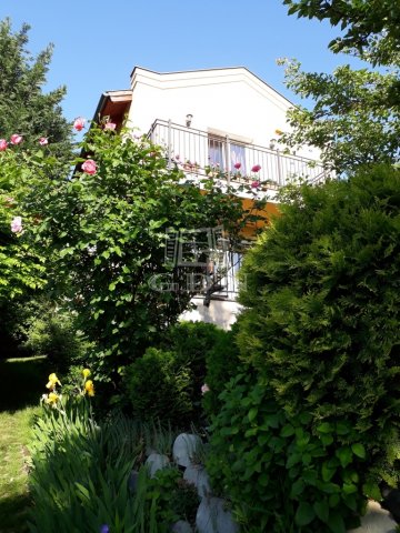 Eladó téglalakás, Budaörsön 209 M Ft, 4+1 szobás