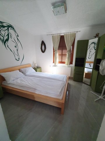 Eladó hotel, Ároktőn 92 M Ft, 6 szobás / költözzbe.hu