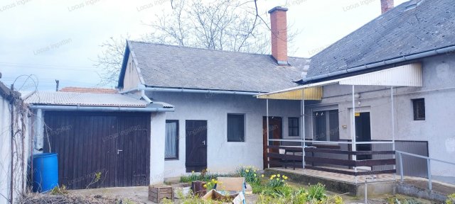 Eladó családi ház, Törökszentmiklóson 27.5 M Ft, 3 szobás