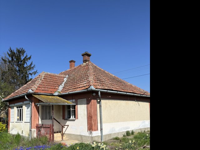 Eladó családi ház, Tiszavasváriban 6.6 M Ft, 3 szobás