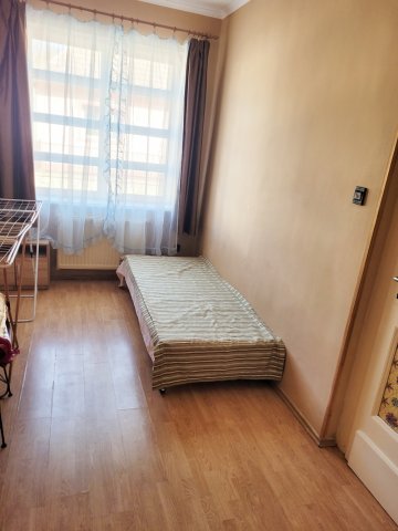 Eladó ikerház, Kisnémediben 60 M Ft, 4 szobás