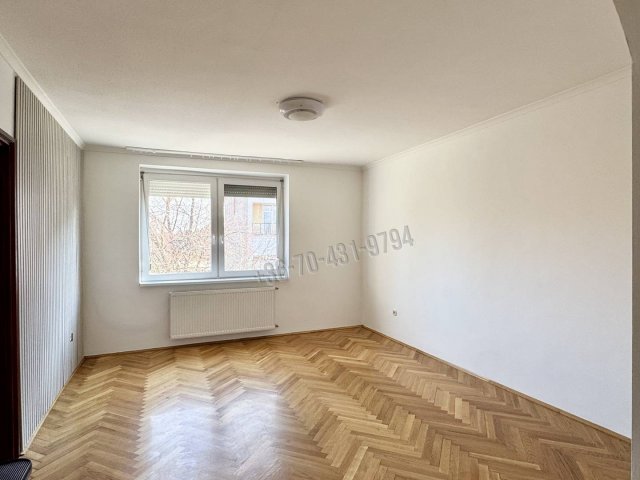 Eladó téglalakás, Egerben 59 M Ft, 3 szobás