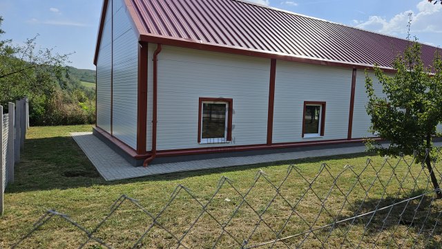 Eladó ipari ingatlan, Szorosadon 119 M Ft / költözzbe.hu