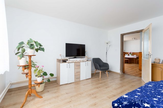 Eladó családi ház, Bezenyén 47.9 M Ft, 3 szobás
