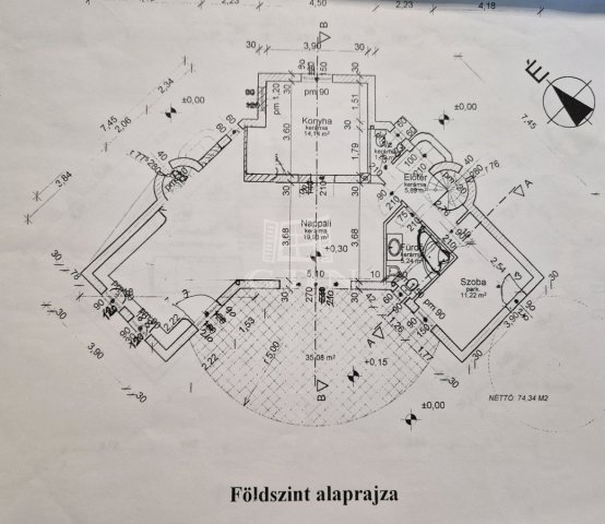 Eladó családi ház, Pócsmegyeren 89.9 M Ft, 5+1 szobás