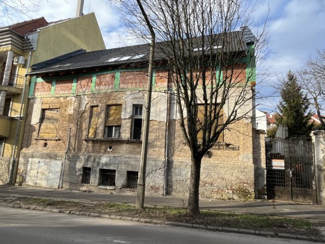 Eladó családi ház, Kaposváron 59 M Ft, 4 szobás