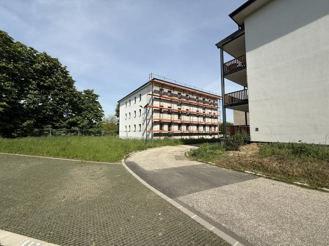 Eladó téglalakás, Bicskén 63.4 M Ft, 3+1 szobás