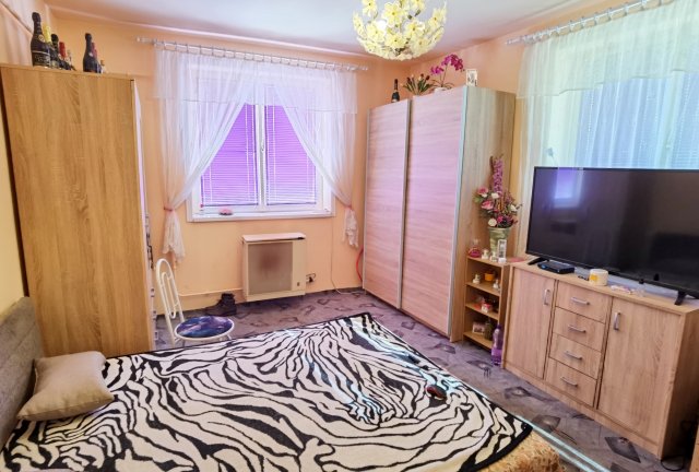 Eladó családi ház, Nyíregyházán 37 M Ft, 2 szobás