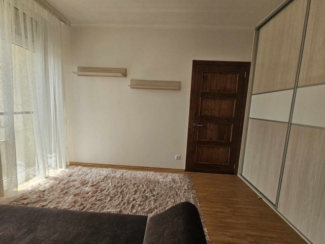 Kiadó panellakás, albérlet, Debrecenben 280 E Ft / hó, 3 szobás